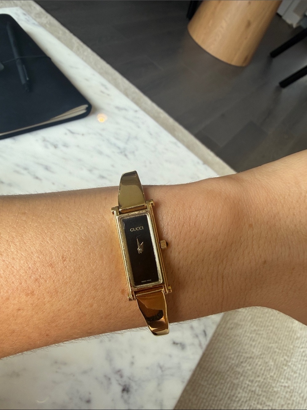 Gucci gold 1500 L stainless steel gold plated bracelet watch